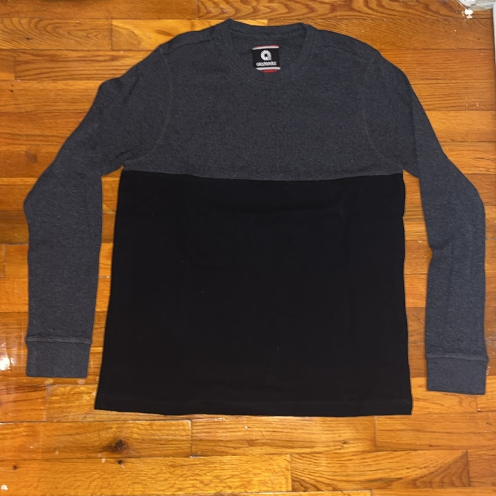 🌴 Akademiks Men's Black/Grey Long Sleeve Shirt